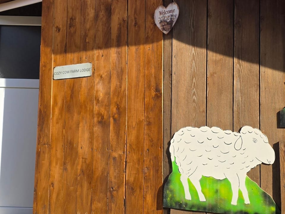 Cozy Cow Farm Lodge Apartment in Nidwalden