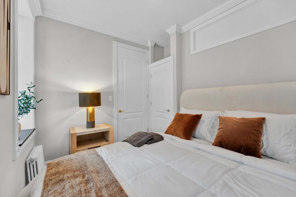 Modern 3BR in Gramercy -Near Union Sq Apartment in East Village