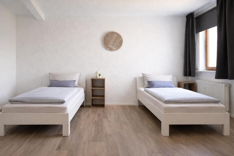 Photo of the whole room, Bedroom