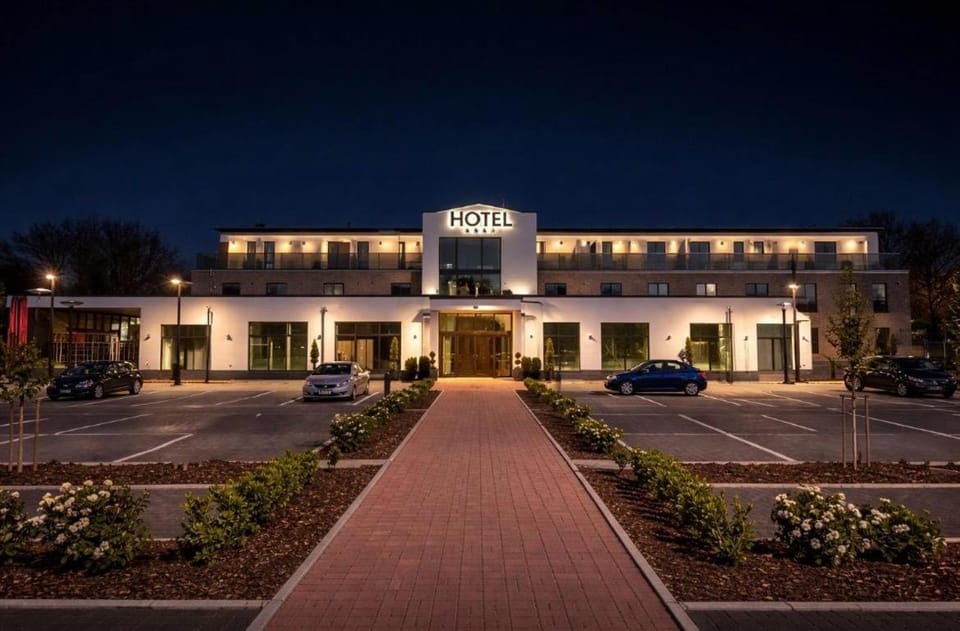 Property building, Night