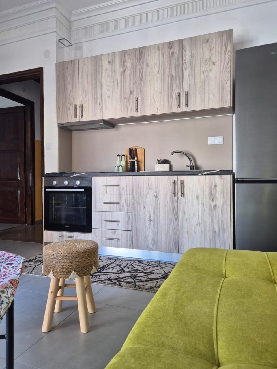 Kitchen or kitchenette, oven, stove