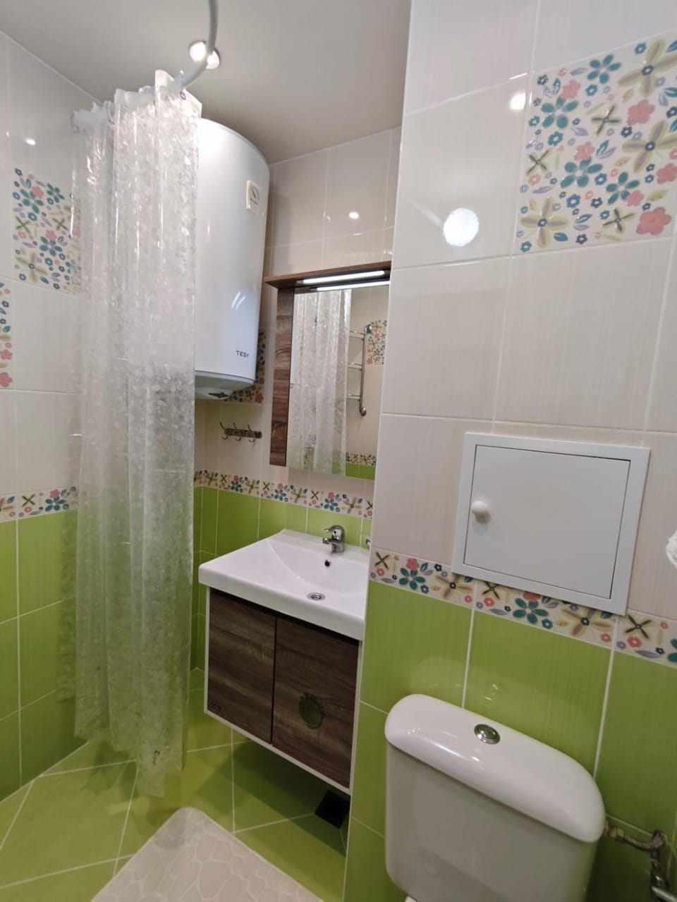 Shower, Toilet, Bathroom, towels