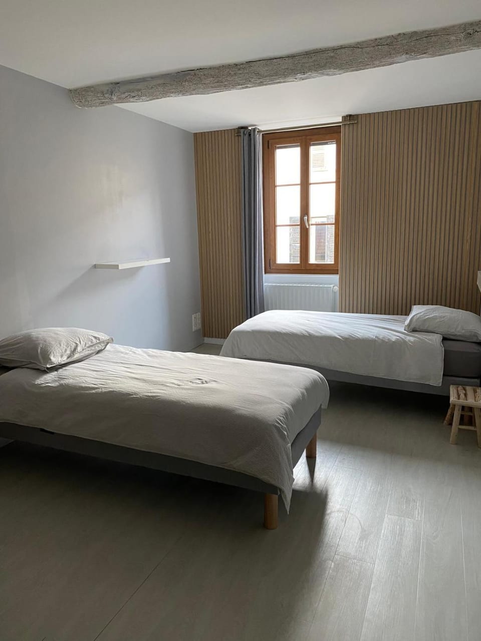 Maison rénovée 200 m2 au calme- 20 min CNPE et PIPA House in Auvergne-Rhône-Alpes
