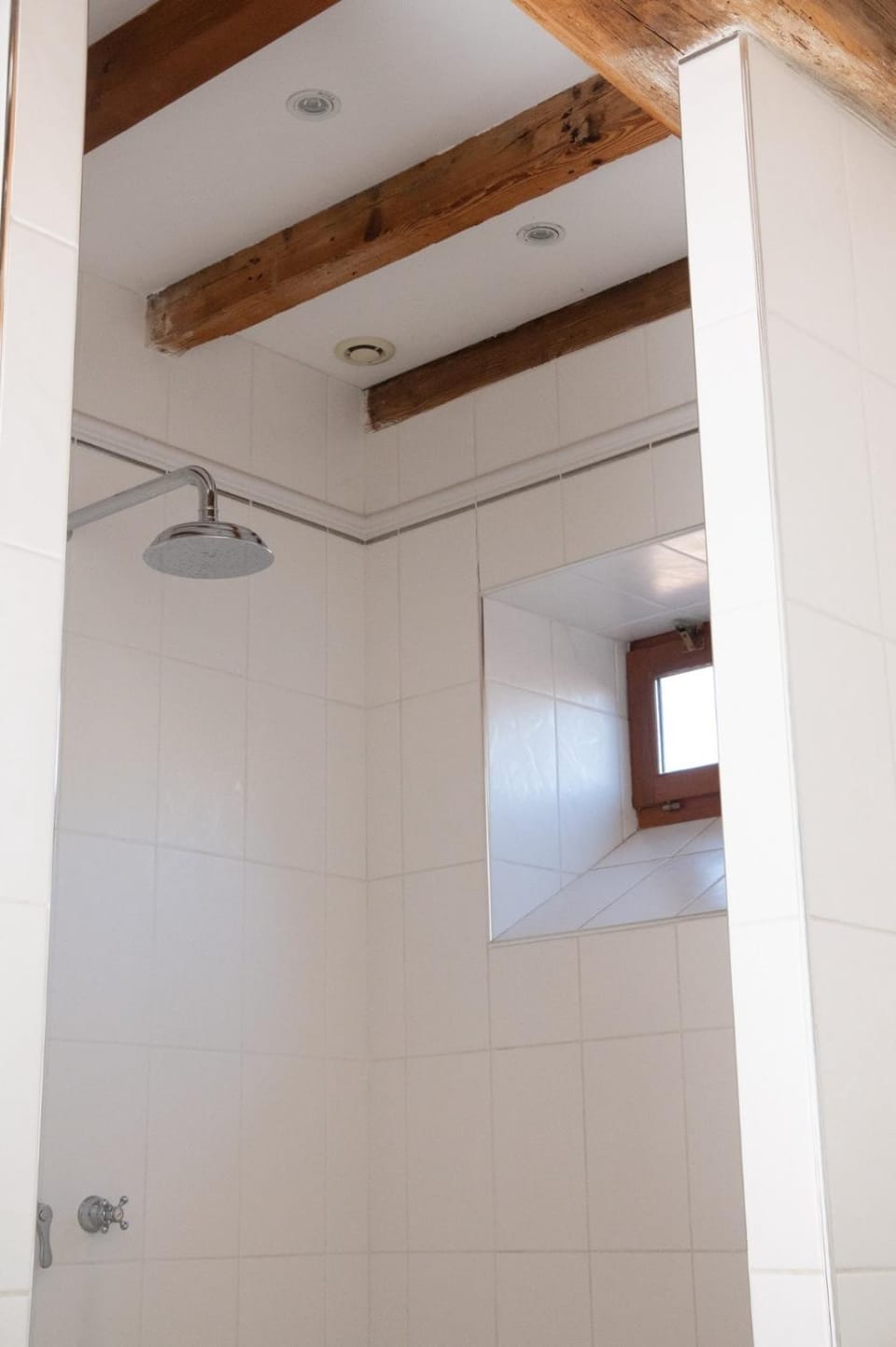 Maison rénovée 200 m2 au calme- 20 min CNPE et PIPA House in Auvergne-Rhône-Alpes