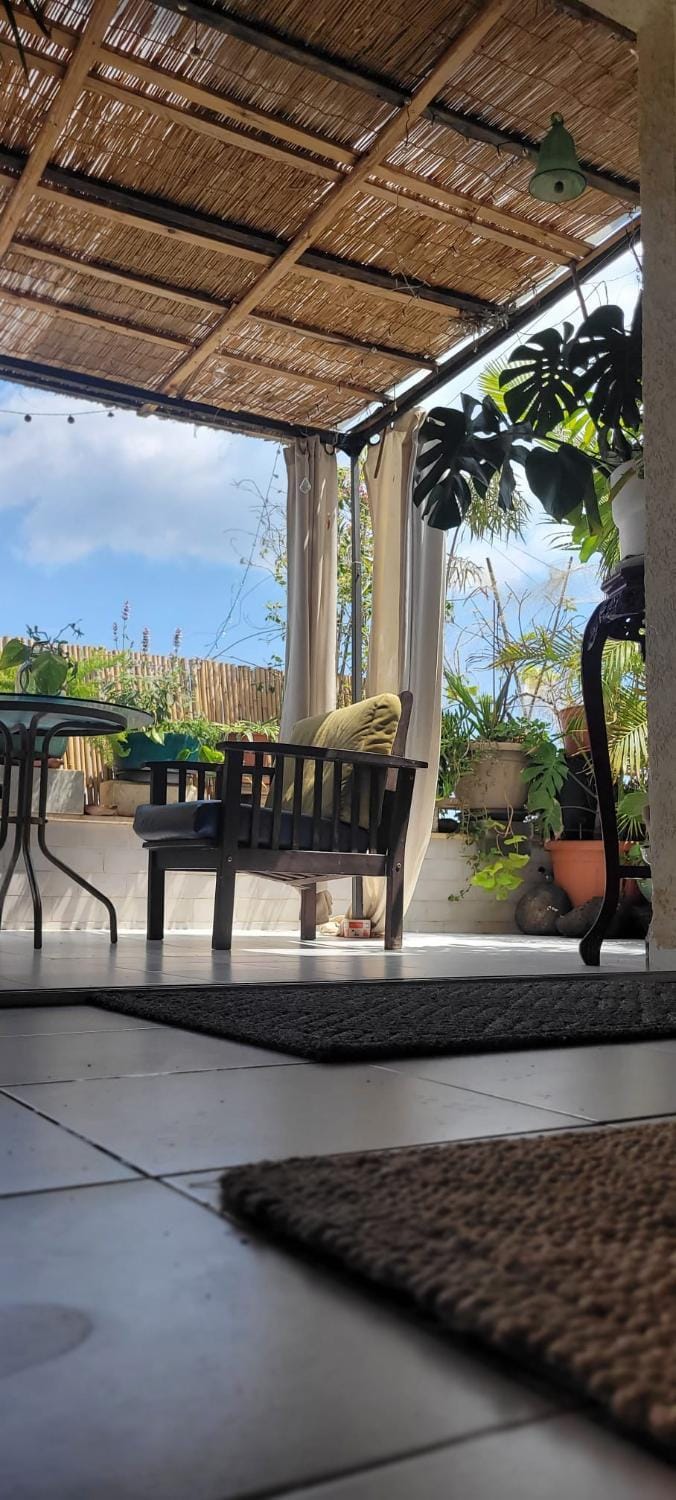 Patio, Day, Natural landscape, Garden, Garden, View (from property/room), Balcony/Terrace, Living room, Seating area, Dining area, Garden view