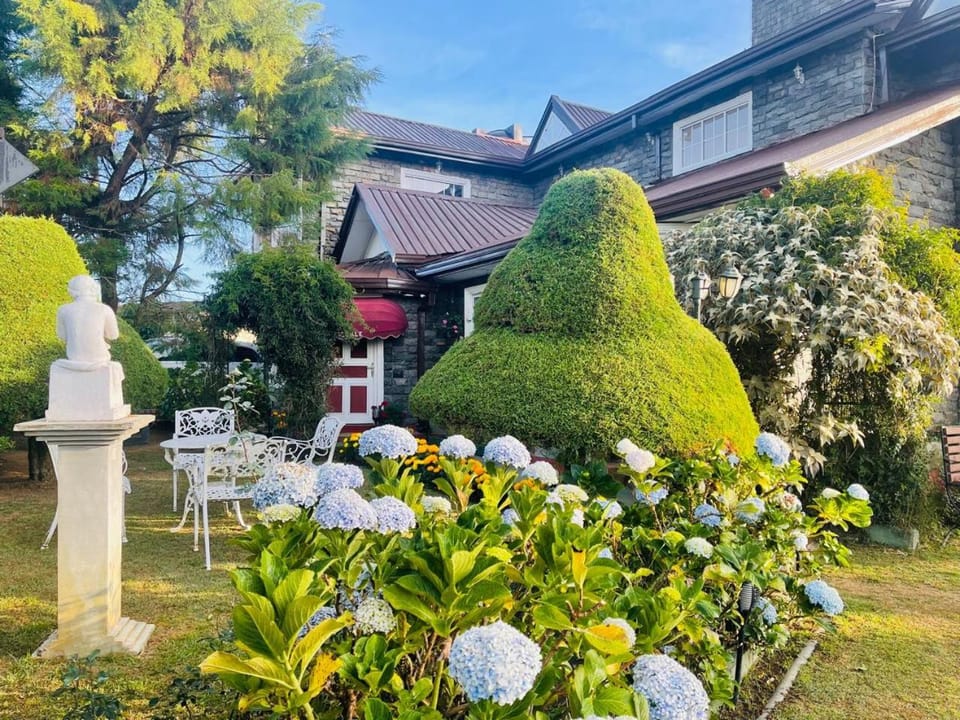 The Rosedale Grand Bungalow Nuwara Eliya Resort in Nuwara Eliya