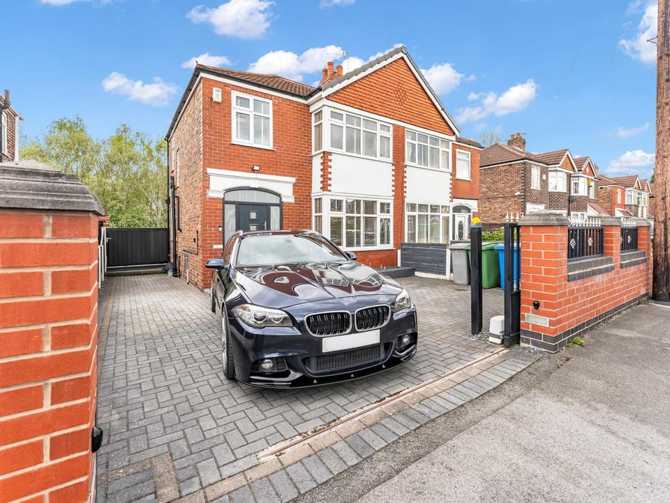 Property building, Neighbourhood, Street view, Parking