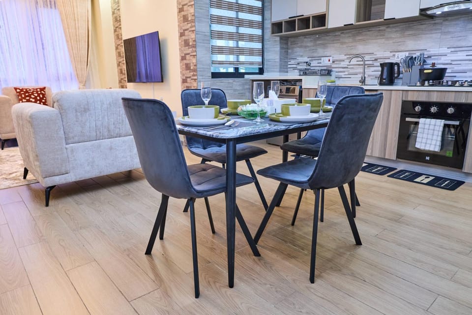 Kitchen or kitchenette, Living room, Dining area