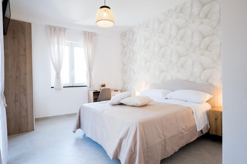 Bed, Garden, Balcony/Terrace, Photo of the whole room, Bedroom, Garden view