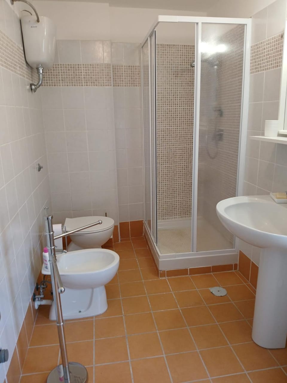 Shower, Toilet, Bathroom, bidet