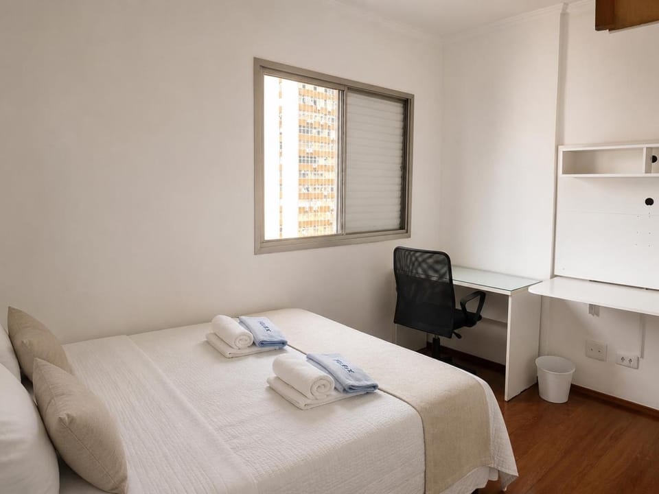 Studio completo 2 ambientes 3 camas máq lava seca Cozinha equipada e funcional Tv Smart Vaga garagem Rede proteção Higienopolis apto 806 Edificio Piratininga Apartment in Sao Paulo City