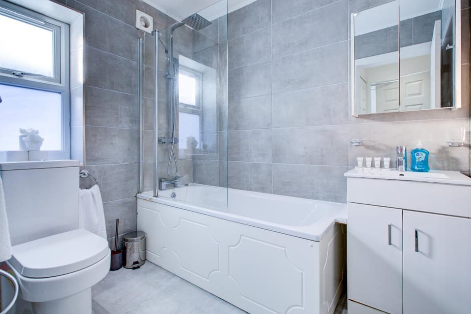 Bathroom, Bath