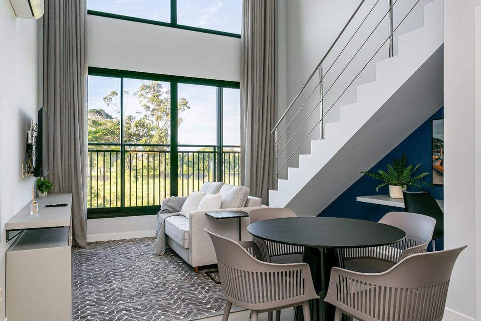 TV and multimedia, Living room, Dining area