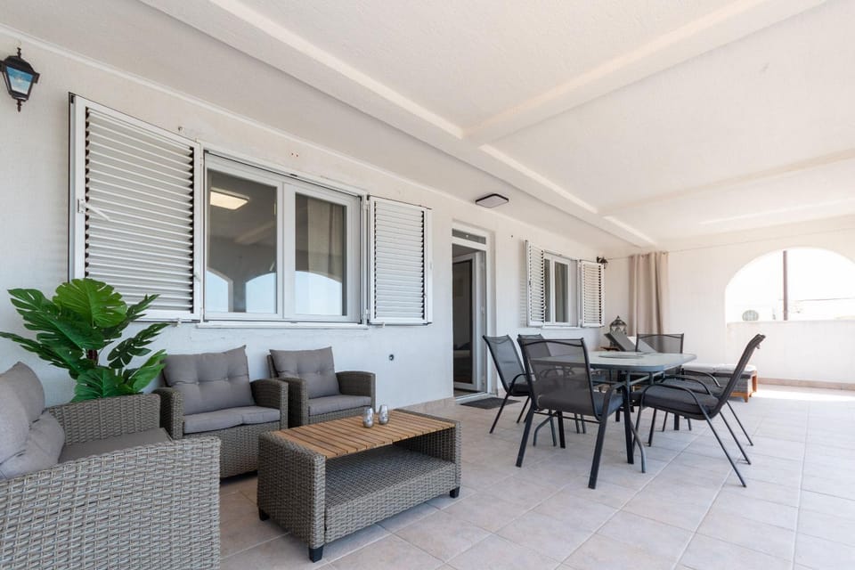 Balcony/Terrace, Seating area