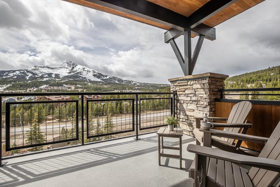 Day, Balcony/Terrace, Seating area, Mountain view, fireplace, furniture