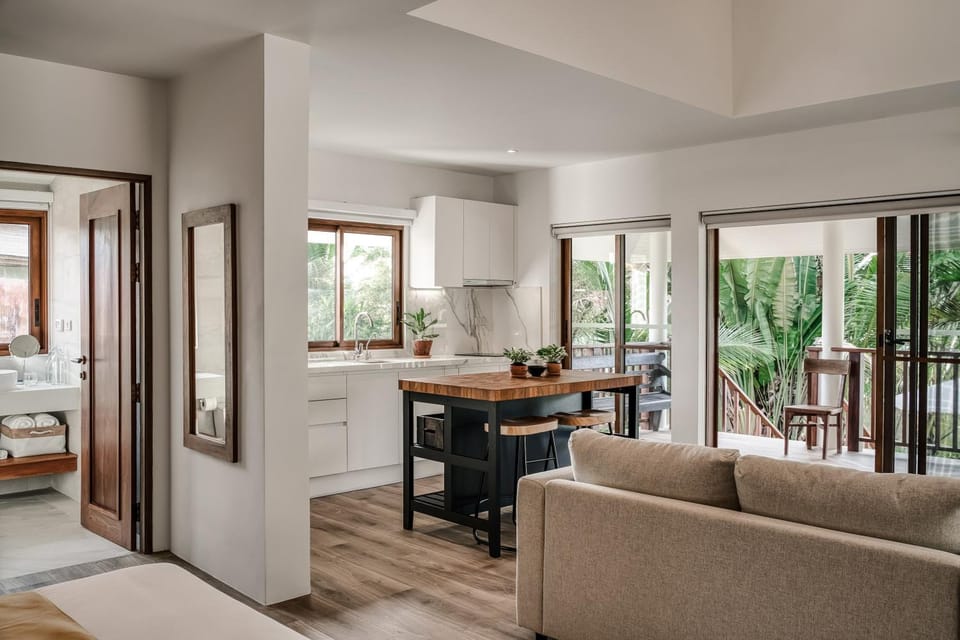 Kitchen or kitchenette, Living room, kitchen
