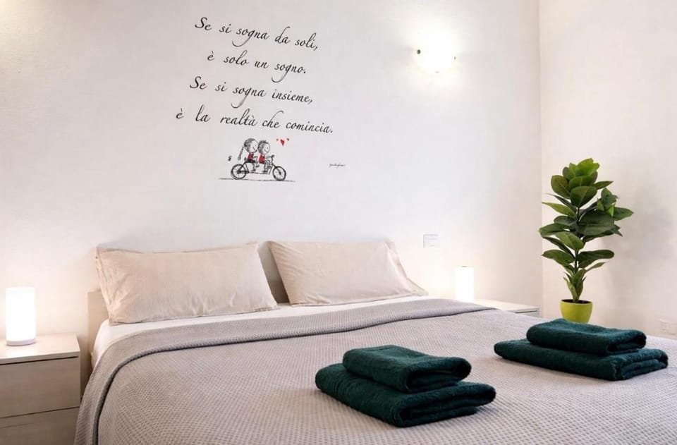 Luxury loft in the center of Savona 5 minutes from the sea Wi-Fi Apartment in Savona