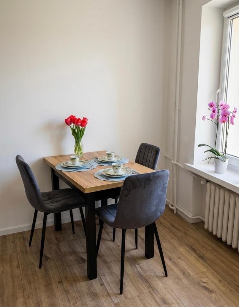 Living room, Seating area, Dining area