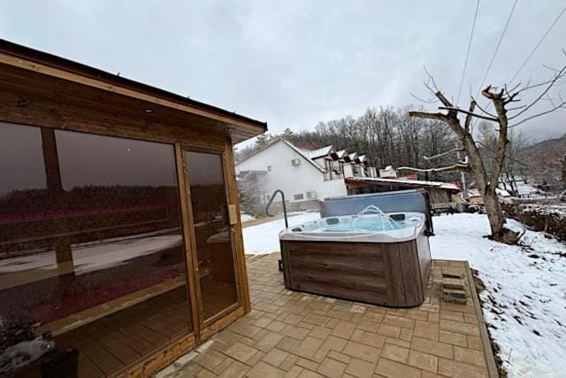 Hot Tub