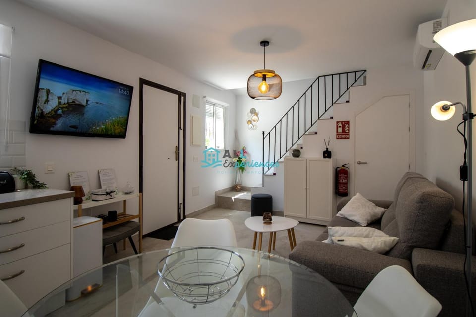Casa Lirio Blanco - by Allexperiences House in Sierra de Cádiz