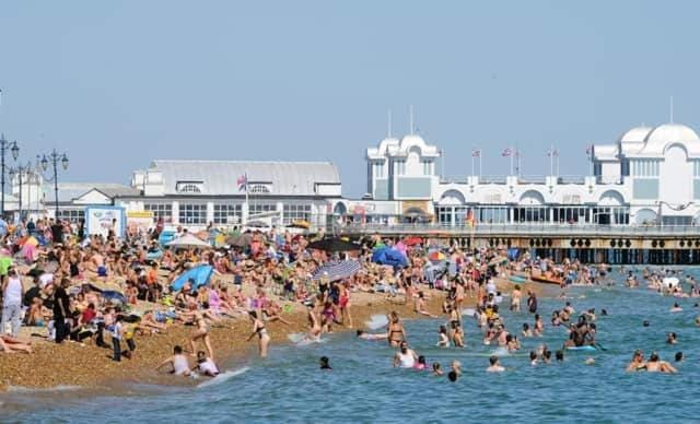 Seaside Walk Secure Dog Friendly Beach 2BR Parking House in Portsmouth