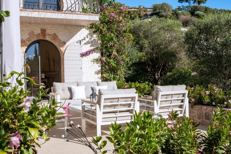 REF 2154 - Provencale Villa to rent Cannes Villa in Cannes