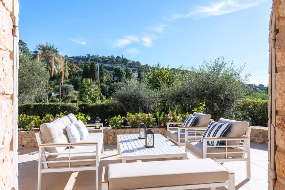 REF 2154 - Provencale Villa to rent Cannes Villa in Cannes