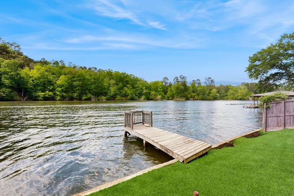 Cozy Lodge - Unit 4 Apartment in Lake Ouachita