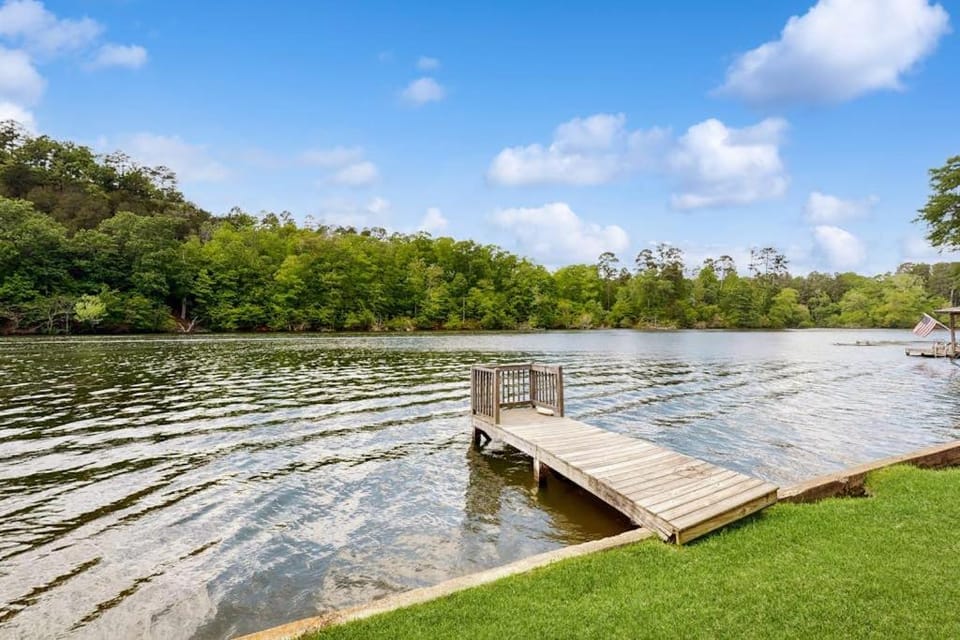 Cozy Lodge - Unit 3 Apartment in Lake Ouachita