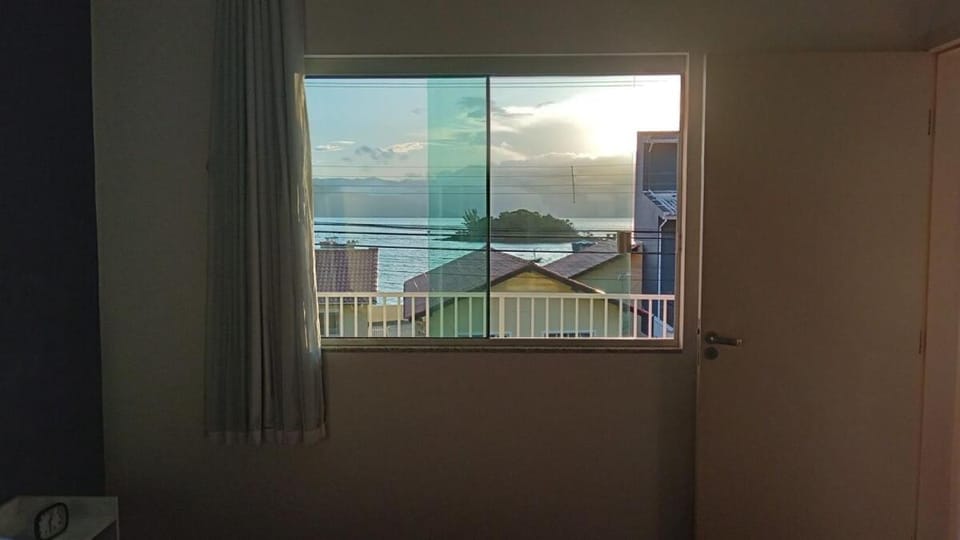 De frente para o por do Sol House in Florianopolis