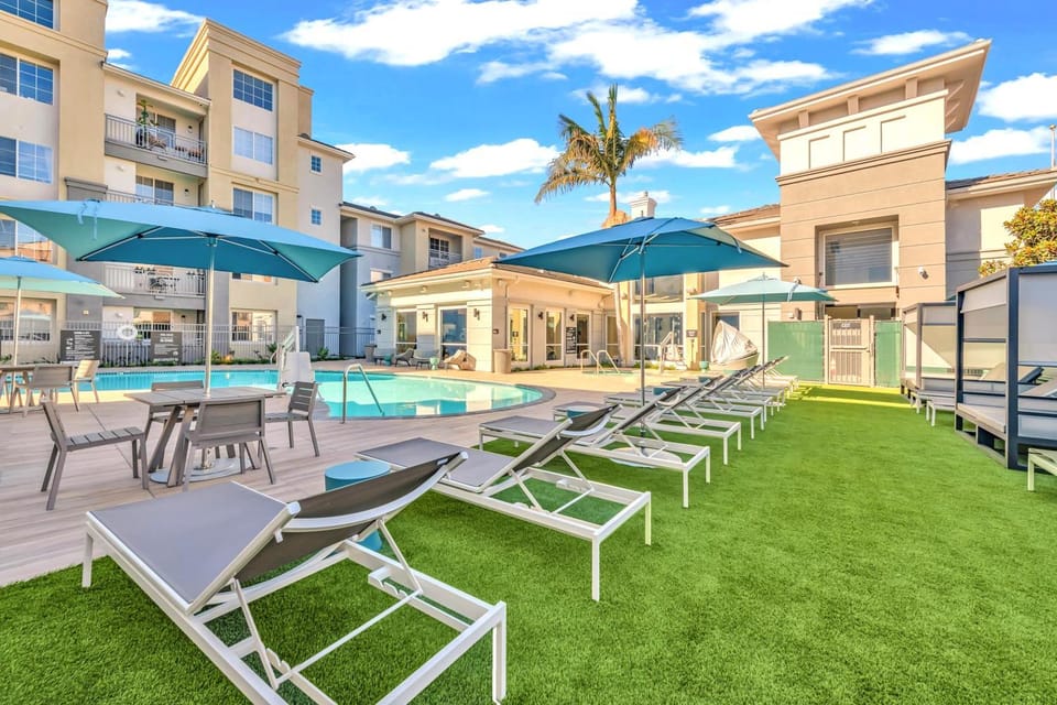 Garden, Hot Tub, Swimming pool, Swimming pool, sunbed