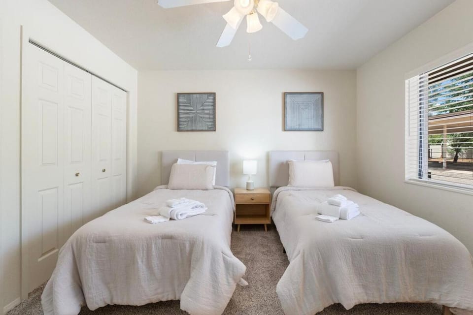 Sedona 7BR Entire Home Walk to Uptown Apartment in Sedona