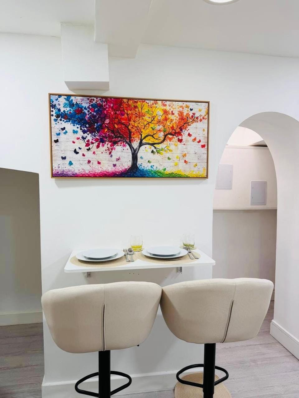 Newly Refurbished 2BR Basement with Patio Apartment in London Borough of Islington