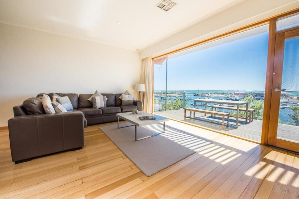 Living room, Sea view