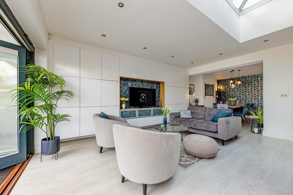 TV and multimedia, Living room, Seating area