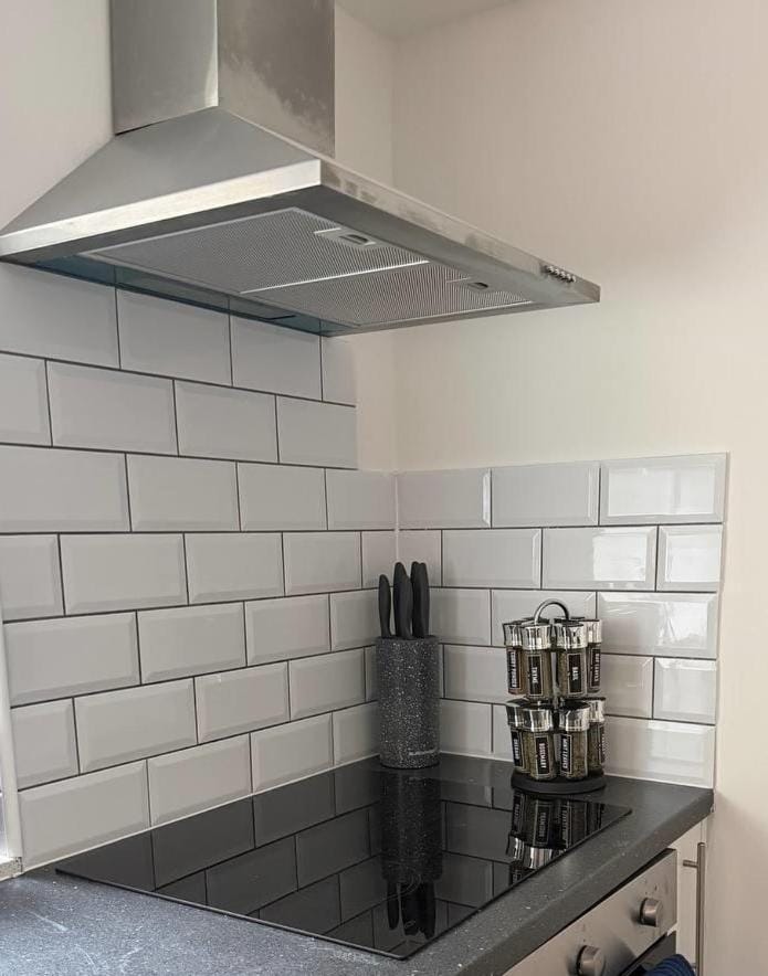 Spacious Modern Studio Flat - Great Location Apartment in London Borough of Islington