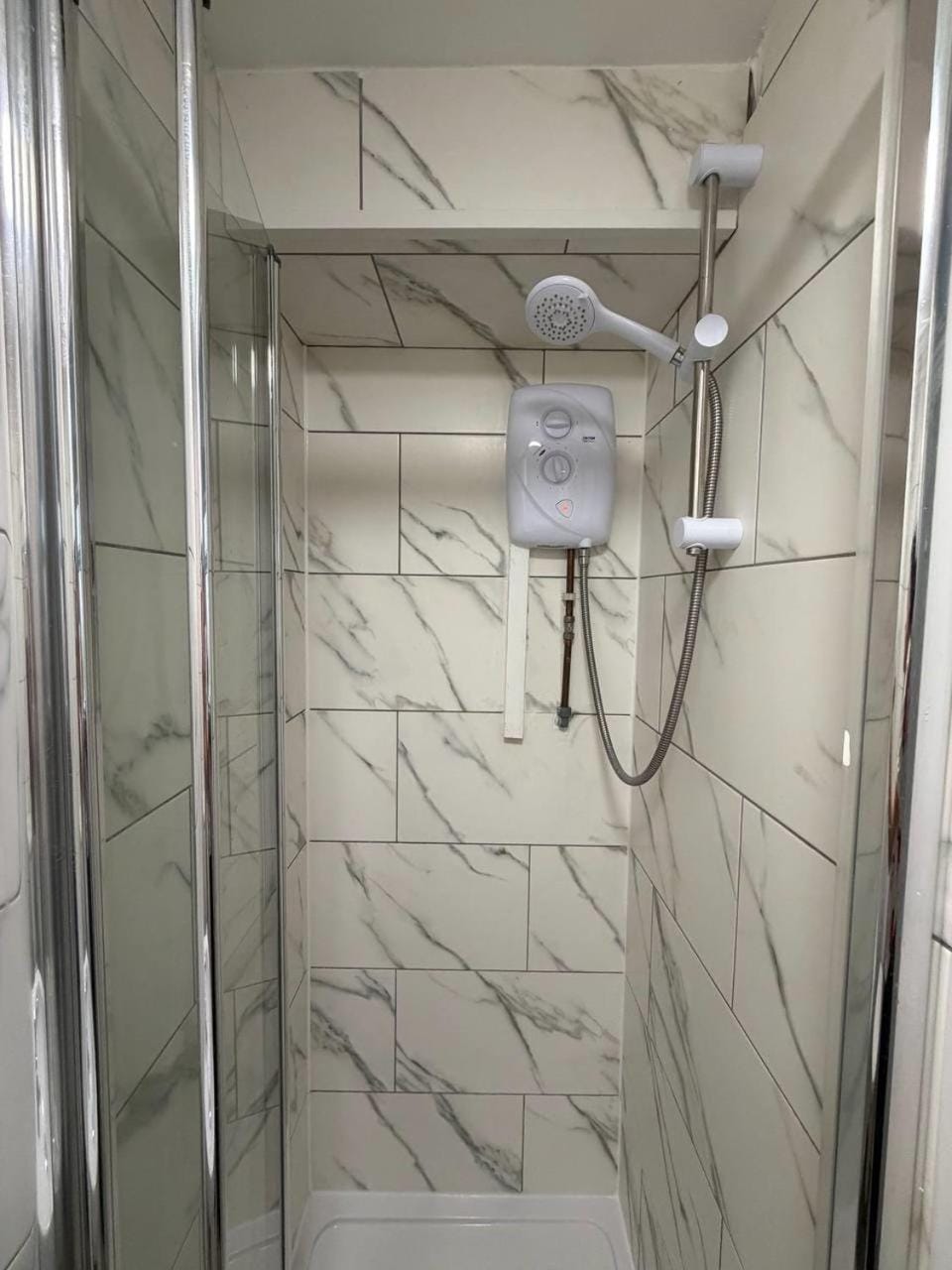 Spacious Modern Studio Flat - Great Location Apartment in London Borough of Islington