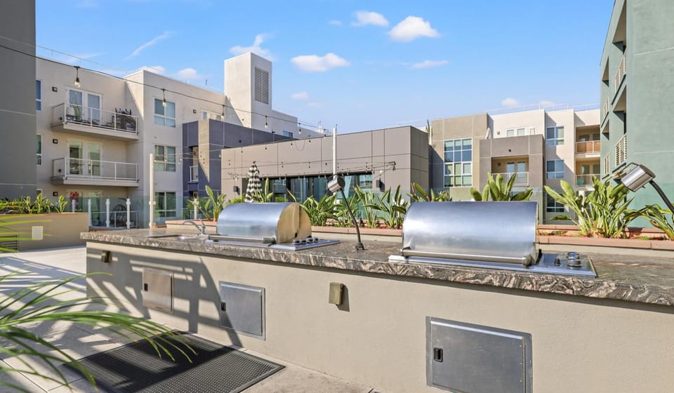 The West Hollywood Luxe 2BR Suite Apartment in West Hollywood