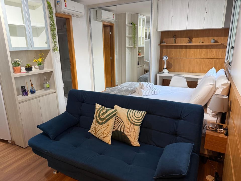 Photo of the whole room, Seating area, Bedroom