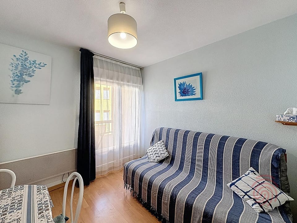 Studio avec animaux admis, balcon - 2 pers. - FR-1-451-228 Apartment in Occitanie