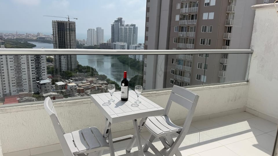 Vista mar, doble balcón, 6 Max, Cerca de todo Apartment in Cartagena