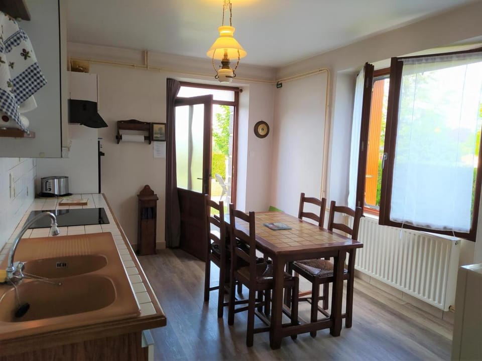 Gîte le toura 2/4 personnes House in Occitanie