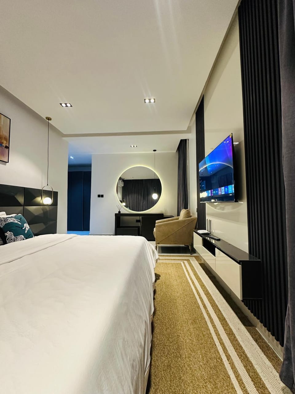 Luxury 2-bedroom Apartment lekki phase 1 House in Lagos, Nigeria