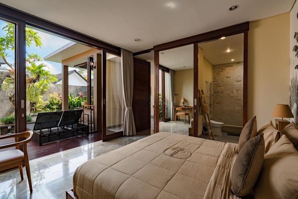 Bed, View (from property/room), Photo of the whole room, Bedroom, air conditioner