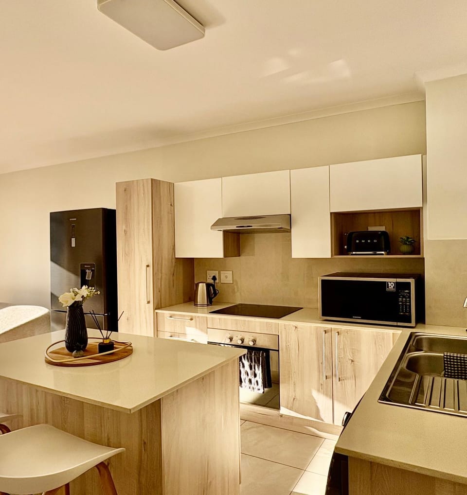 Vint-Modern Residence Apartment in Roodepoort