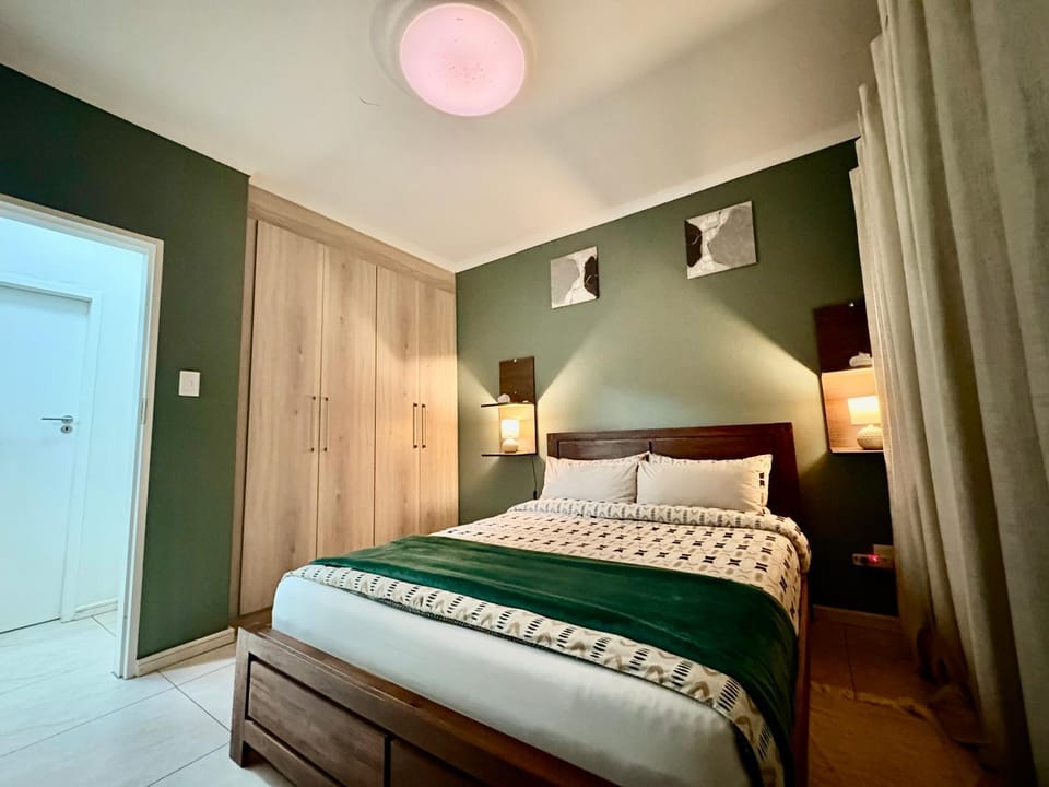 Vint-Modern Residence Apartment in Roodepoort