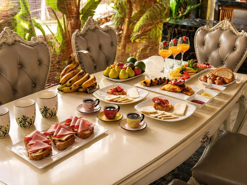 Breakfast, Buffet breakfast