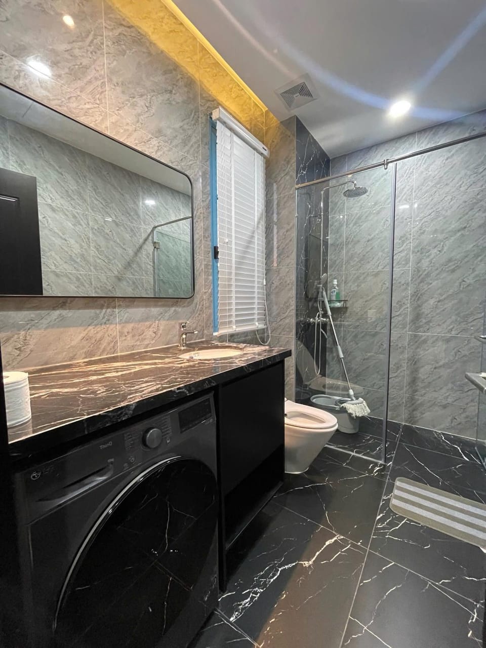 Toilet, Bathroom