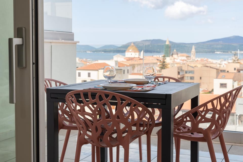 Dining area, Sea view