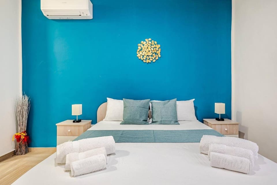 Balcony/Terrace, Bedroom, heating, internet